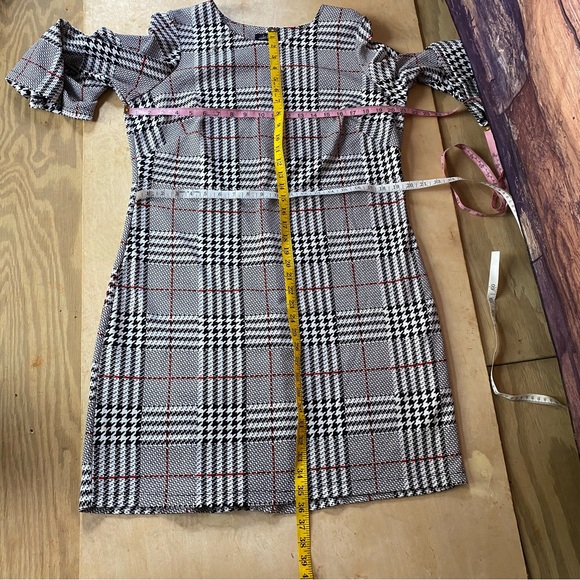 Violet b. Dress - Picture 9 of 11